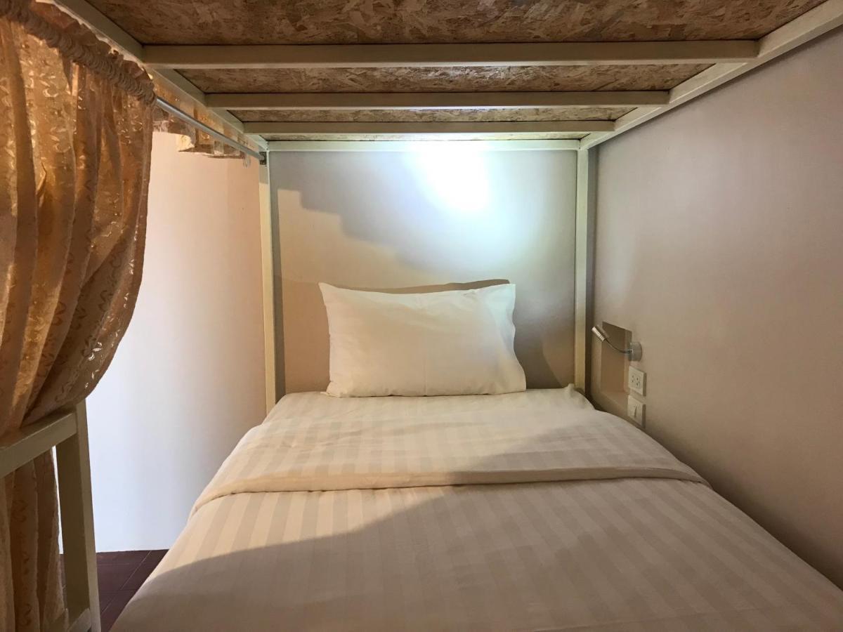 Insight Hostel Чиангмай Экстерьер фото