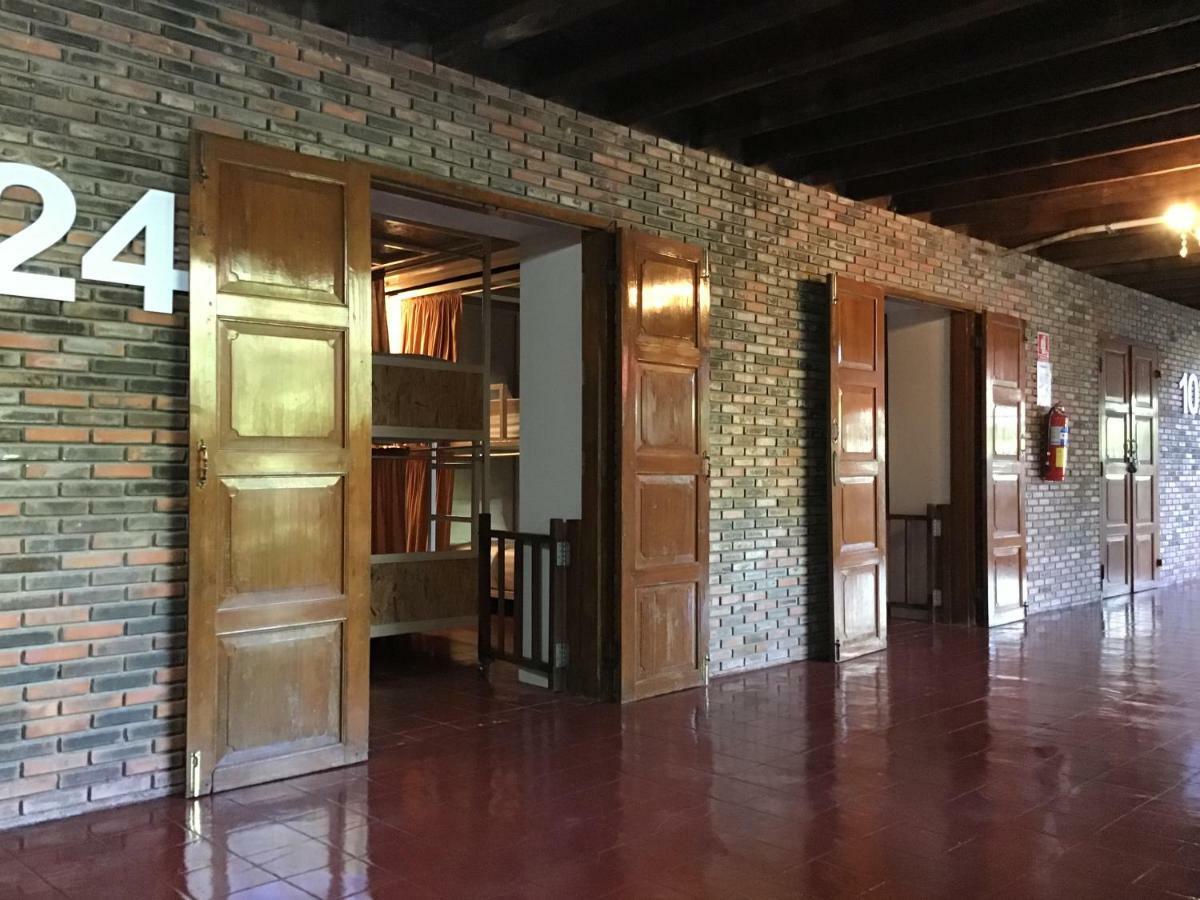 Insight Hostel Чиангмай Экстерьер фото